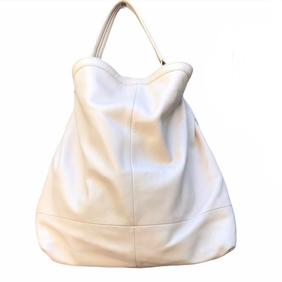 b. makowsky Handbags - B. Makowsky Cream Leather Slouchy Hobo